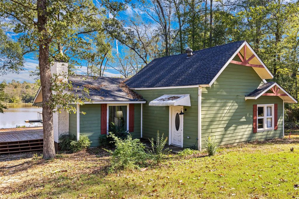 494 N Lake Drive, Gladewater