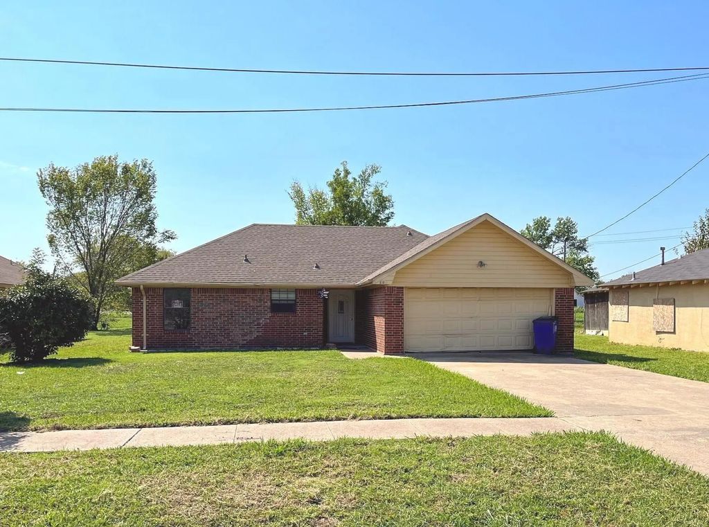 503 E Fm Rd 688 Street, Forney