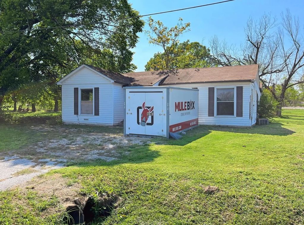 507 E Broad Street, Forney