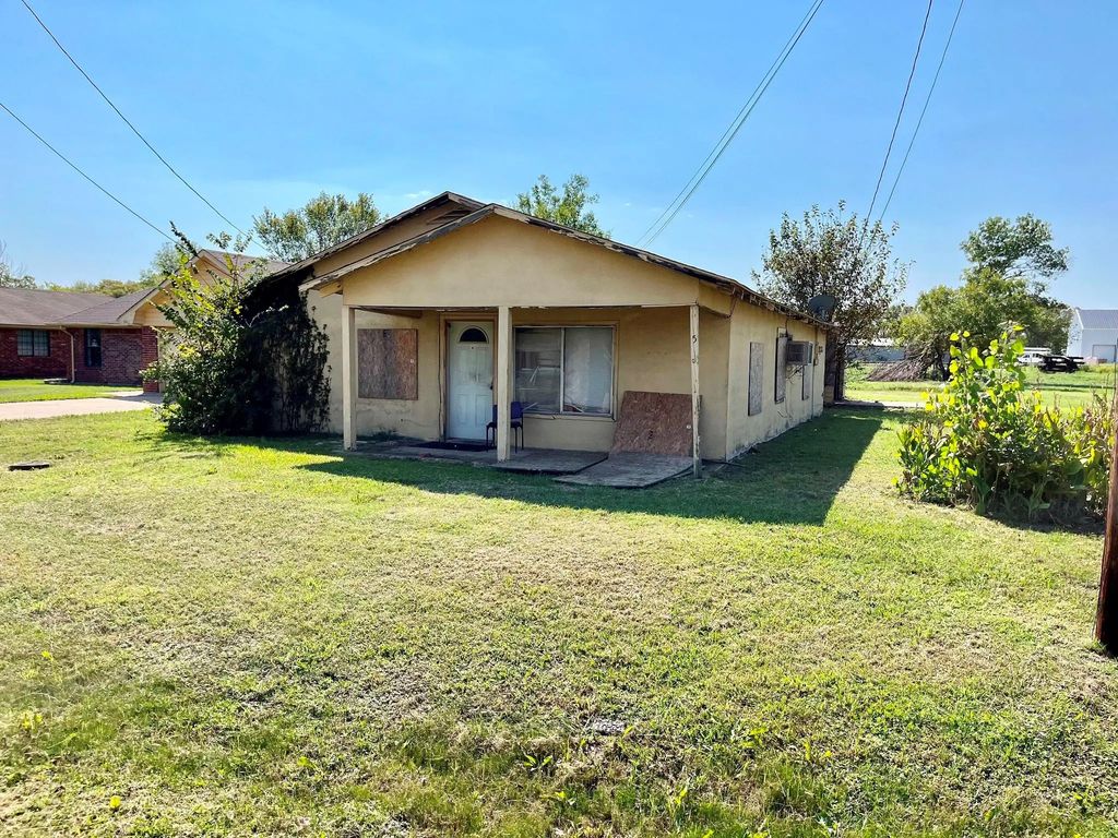 501 E Broad Street, Forney