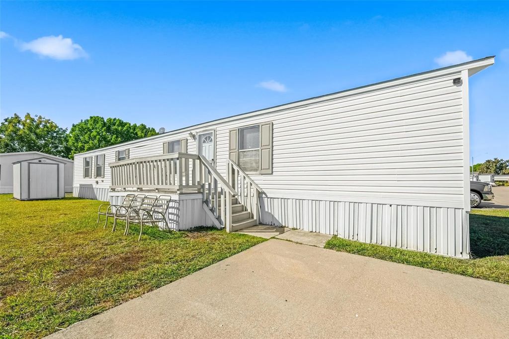 607 Keats Road, Wilmer