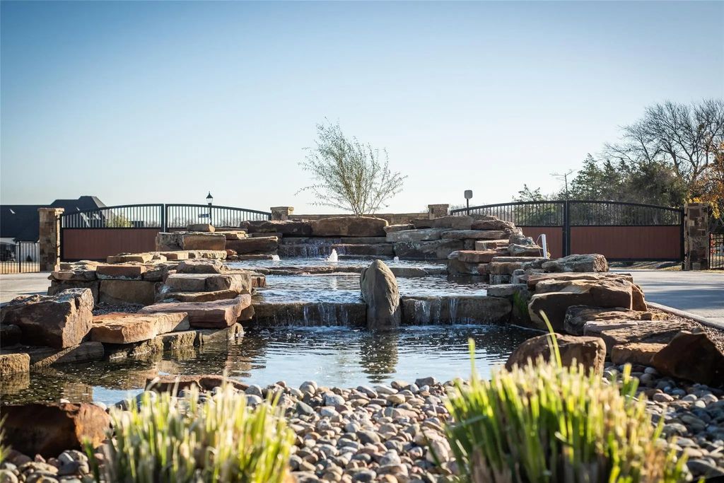 930 Cowboy Court, Lucas
