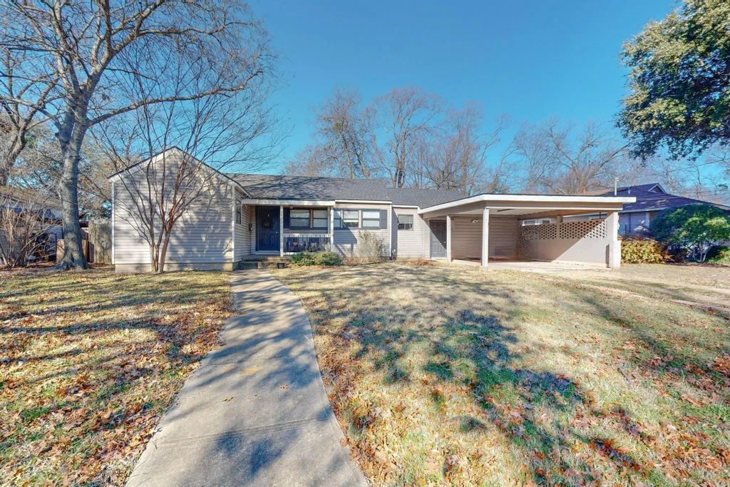 1413 Ferris Avenue, Waxahachie