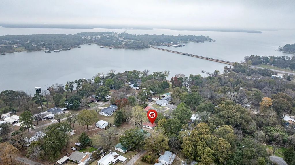 10474 Apache, Wills Point