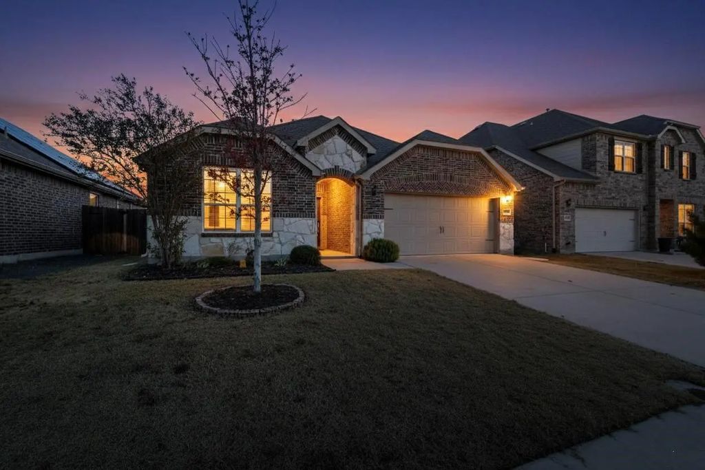 2817 Ash Avenue, Melissa