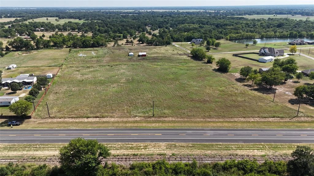 8205 Texas Highway 11 W, Sulphur Springs
