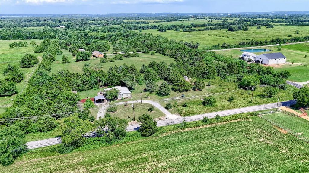 2447 Cemetery Road, Pottsboro