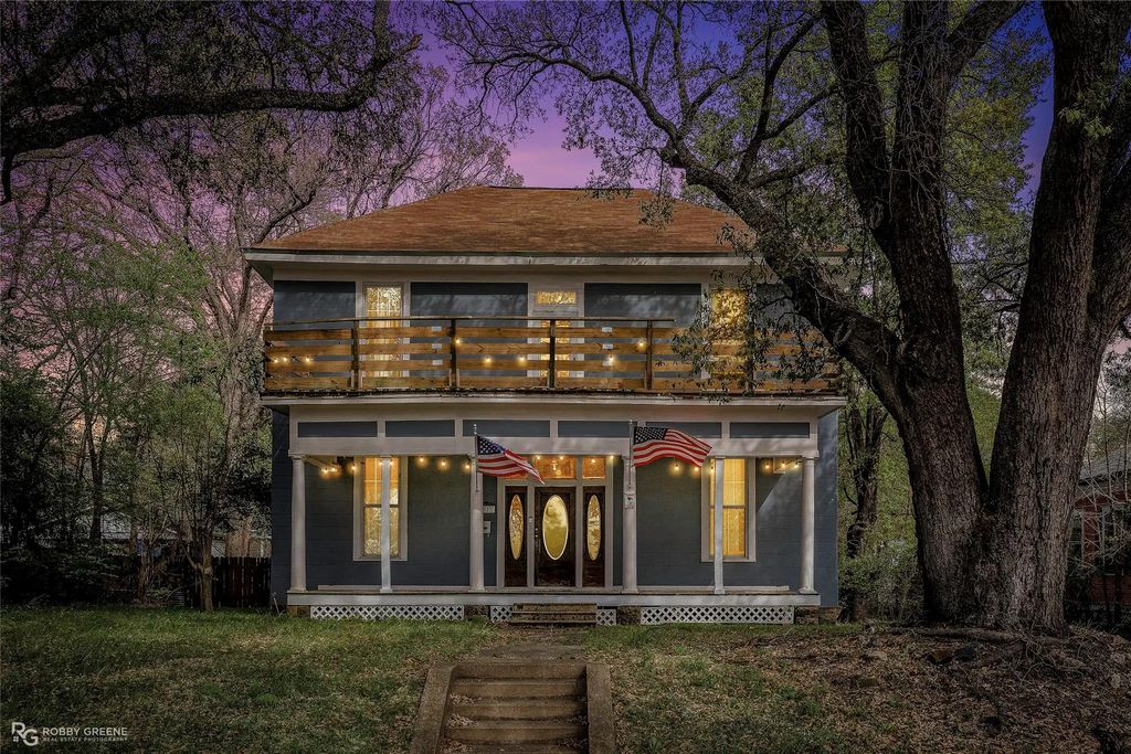 2011 Highland Avenue, Shreveport