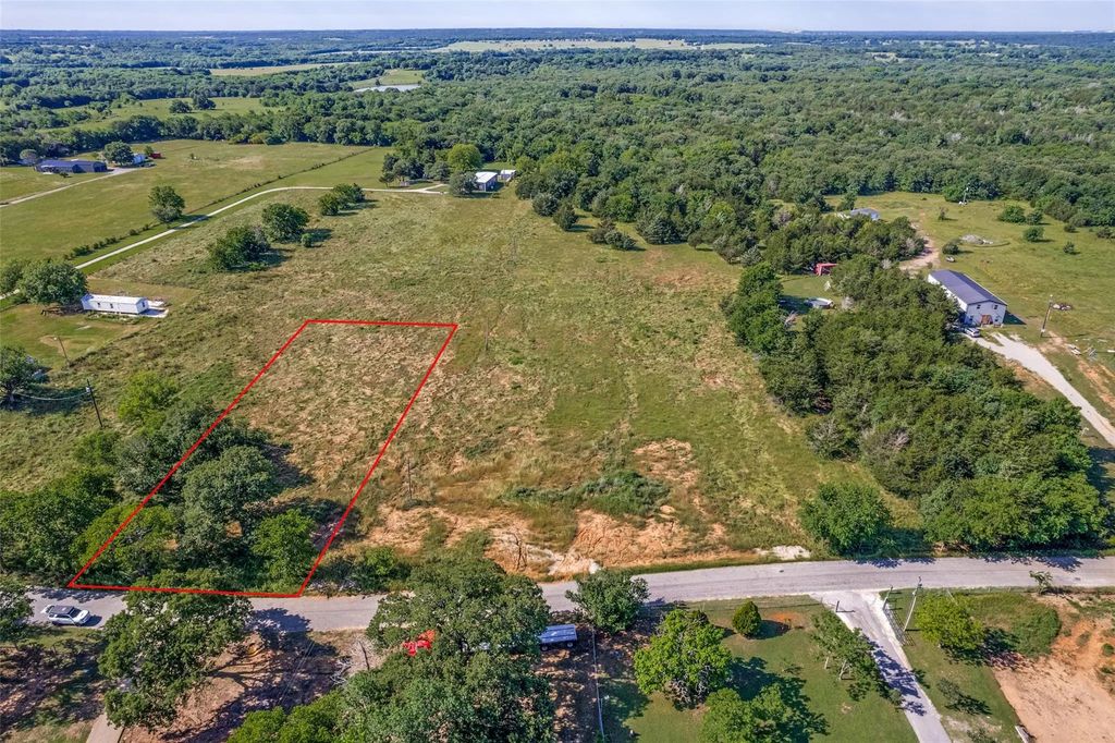 9408 Dripping Springs Road, Denison