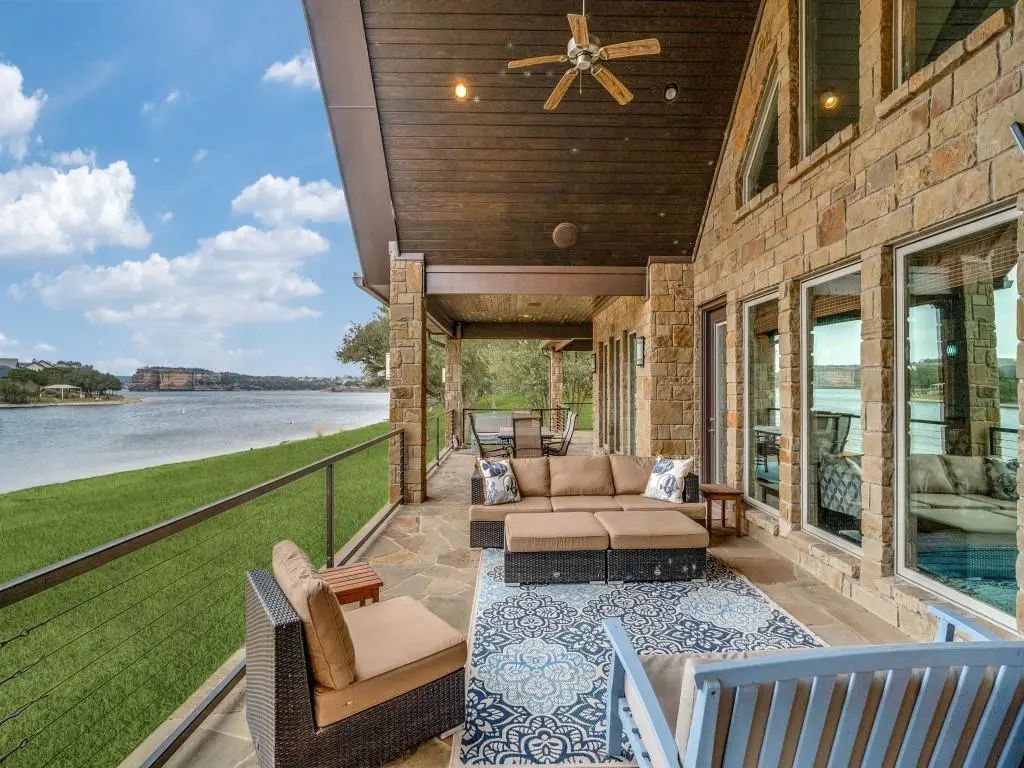 7033 W Hells Gate Drive, Strawn
