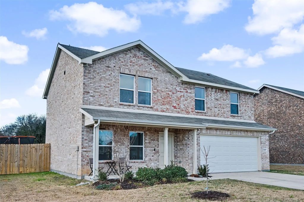 3557 Chestnut Oak Drive, Dallas