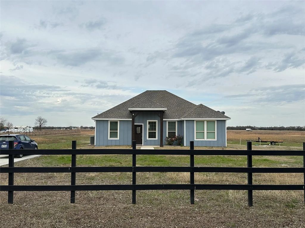 4760 County Road 4603, Commerce