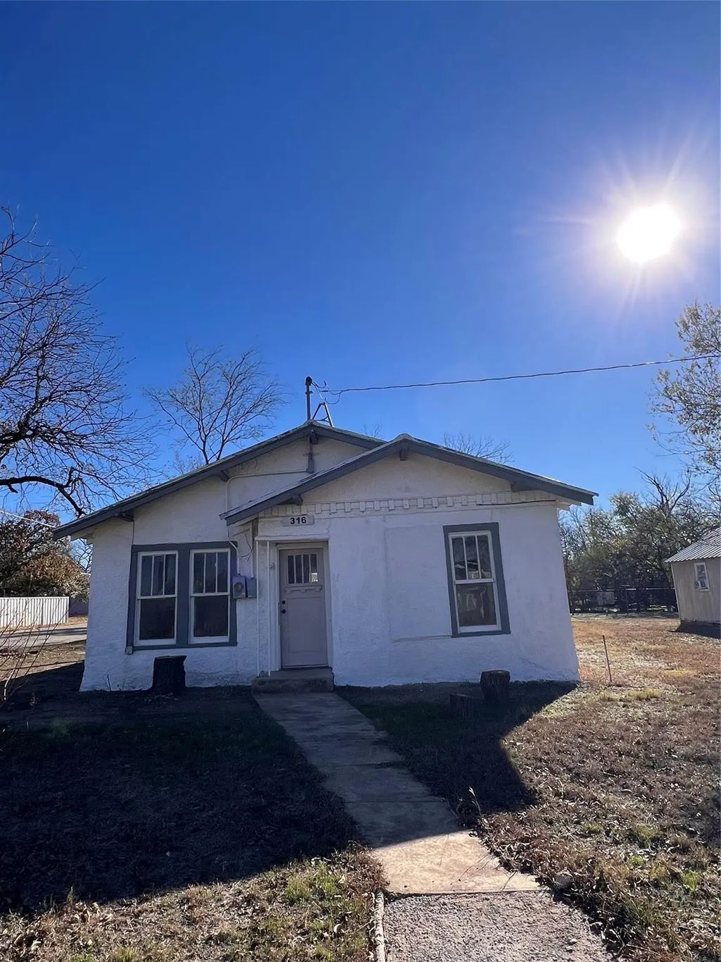 316 E 7th Street, Coleman