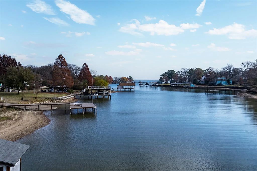 1320 Villa Bay Drive, Tool