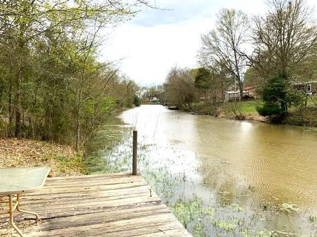 184 Lcr 752a, Groesbeck