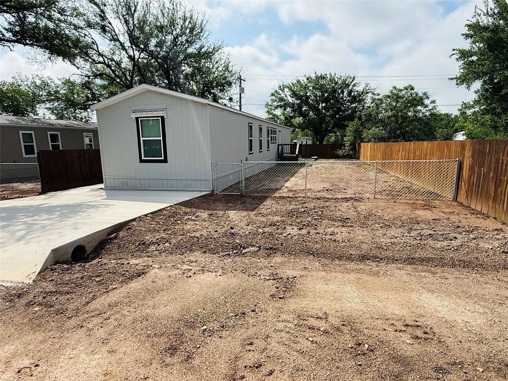 3005 Elmwood Drive, Granbury