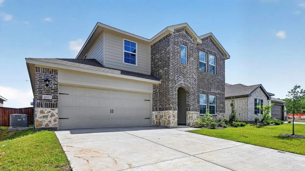 4607 Enclave Drive, Sanger