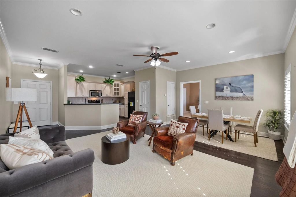 603 W 6th Avenue 203, Corsicana