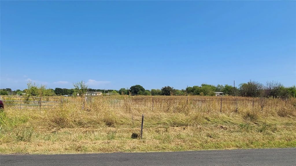 8895 County Road 3609, Quinlan