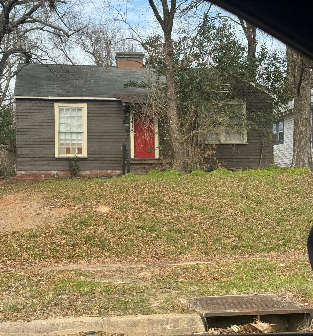 1438 Glen Oak Place, Shreveport