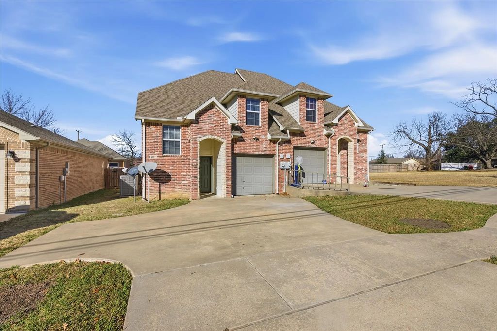609 E Mcgee Street 609, Sherman
