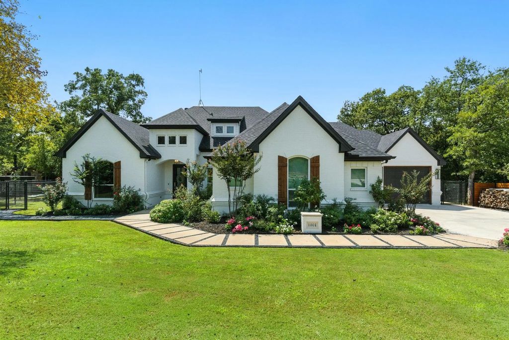 1001 Trinity Oaks Road, Weatherford