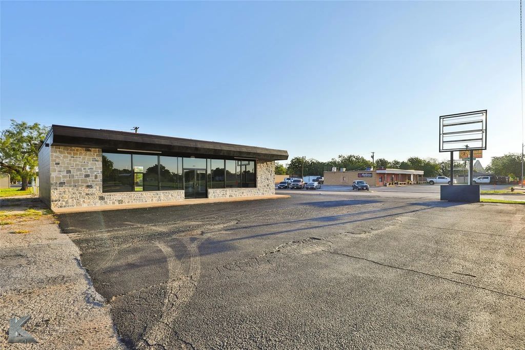 3350 N 10th Street, Abilene