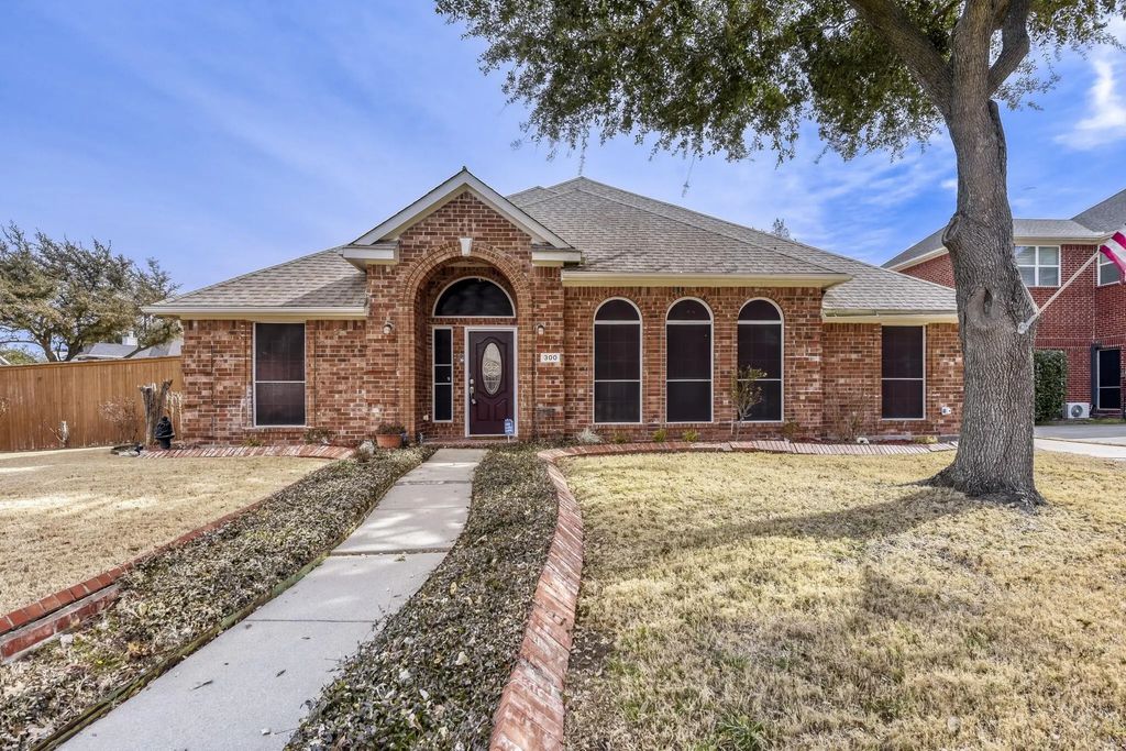 300 Shady Timbers Lane, Murphy