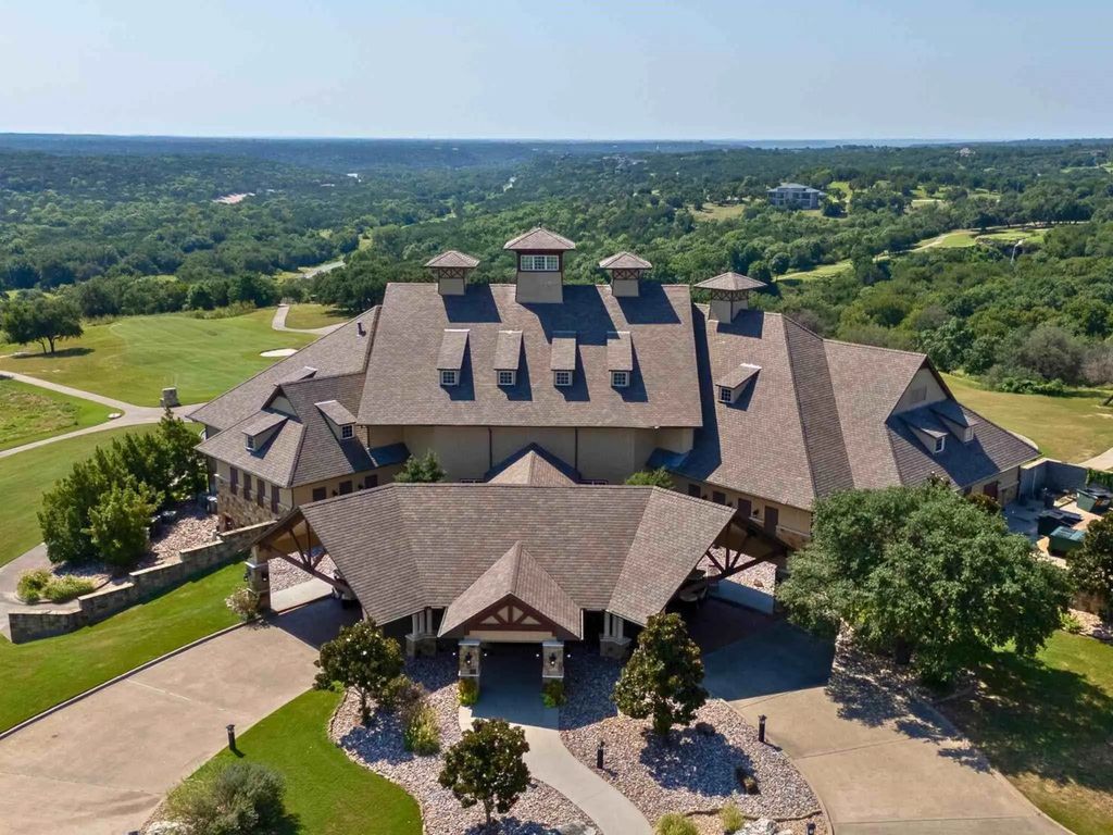 8217 Retreat Boulevard, Cleburne