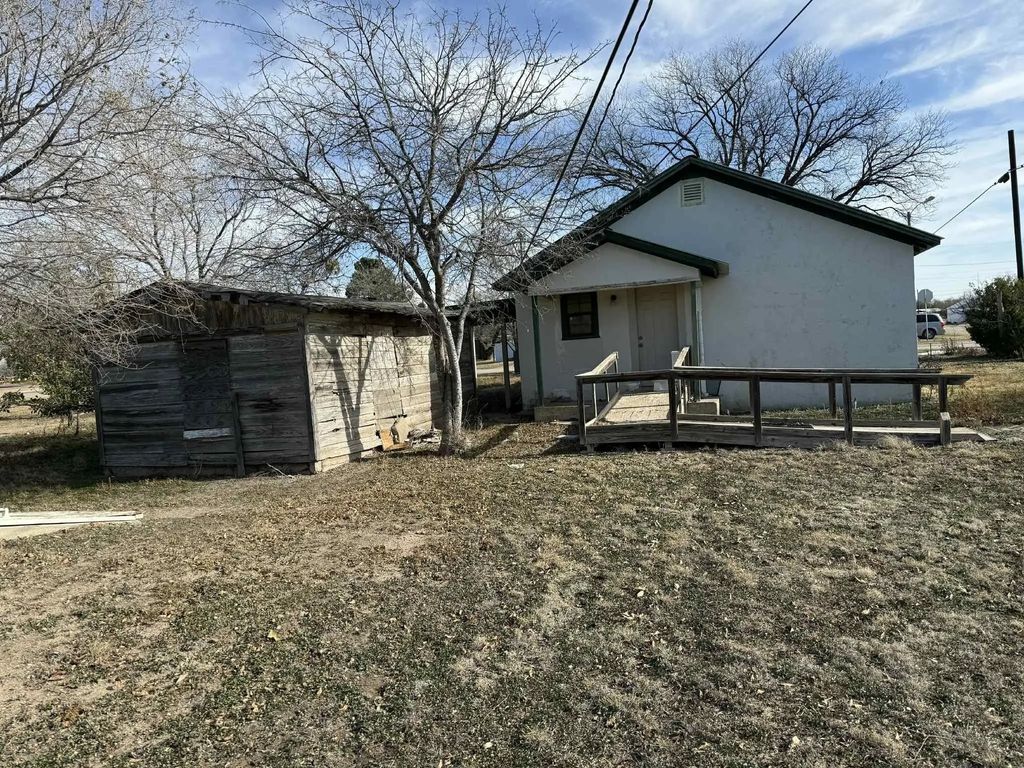 110 Hickory Street, Roscoe