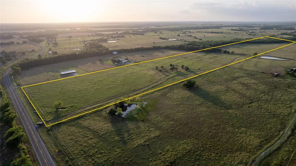 4701 Fm 512, Commerce