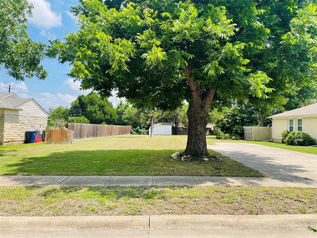 1416 Williams Drive, Garland
