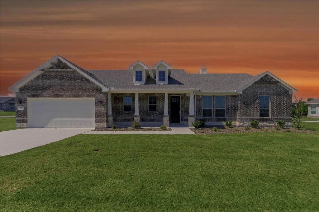 130 Fossil Canyon Drive, New Fairview