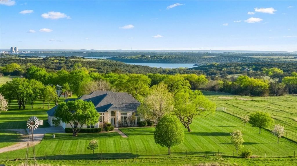 3025 Neri Road, Granbury