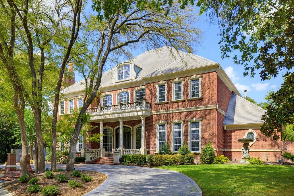 6805 Laurel Valley Drive, Fort Worth