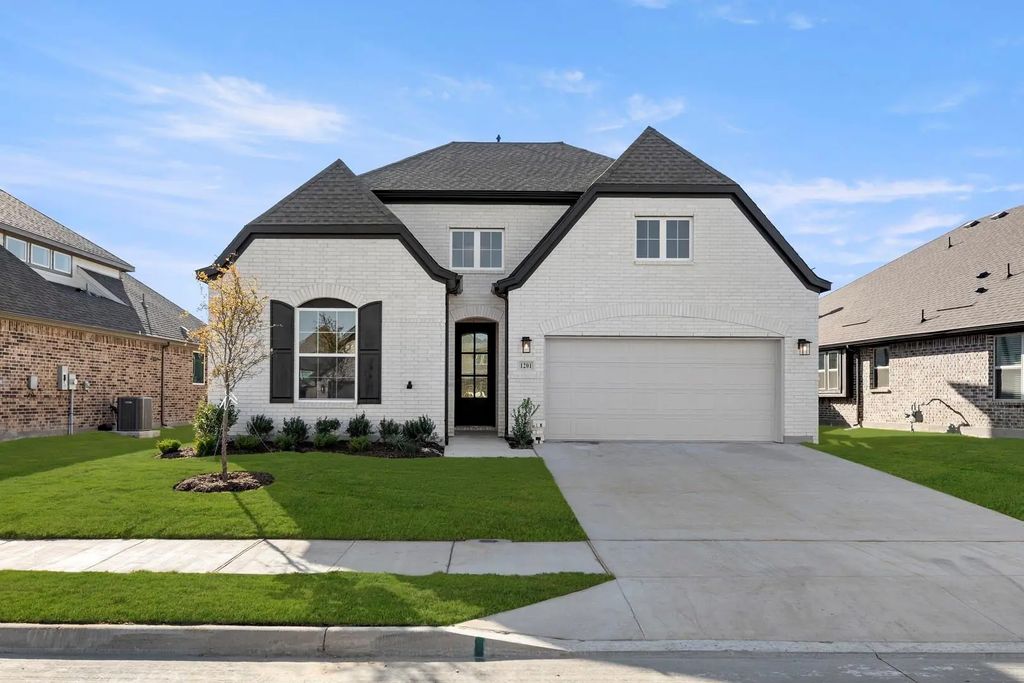 1201 Century Tree Lane, Anna