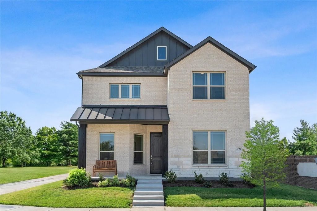 2702 Colby Drive, Mansfield