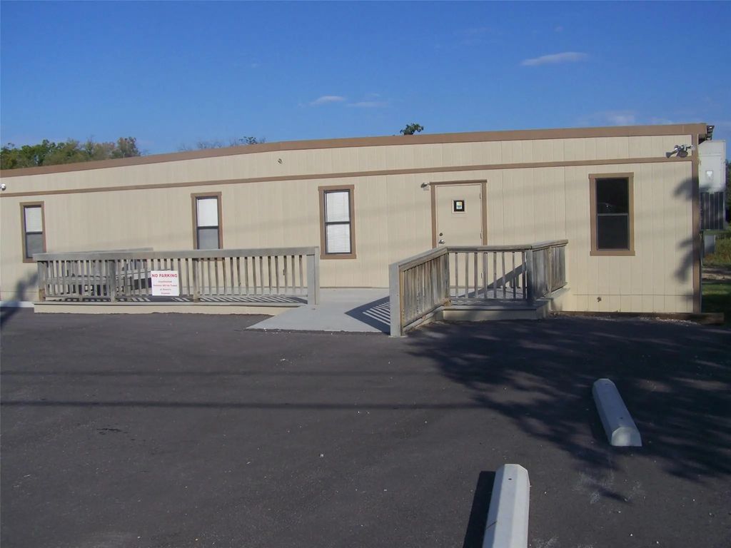 704 Early Blvd Boulevard, Early