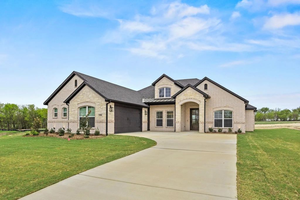 6709 Odom Road, Sanger
