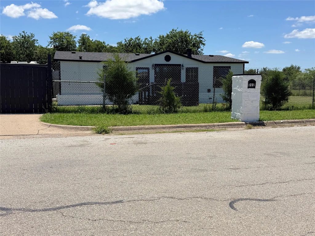 222 Hix Road, Cleburne