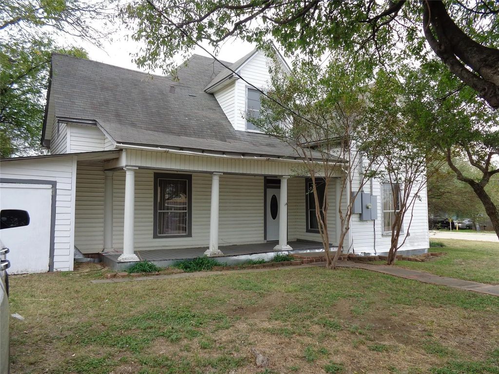 211 W Purdom Avenue, Alvarado