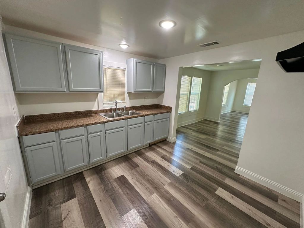 2206 Rockefeller Boulevard, Dallas