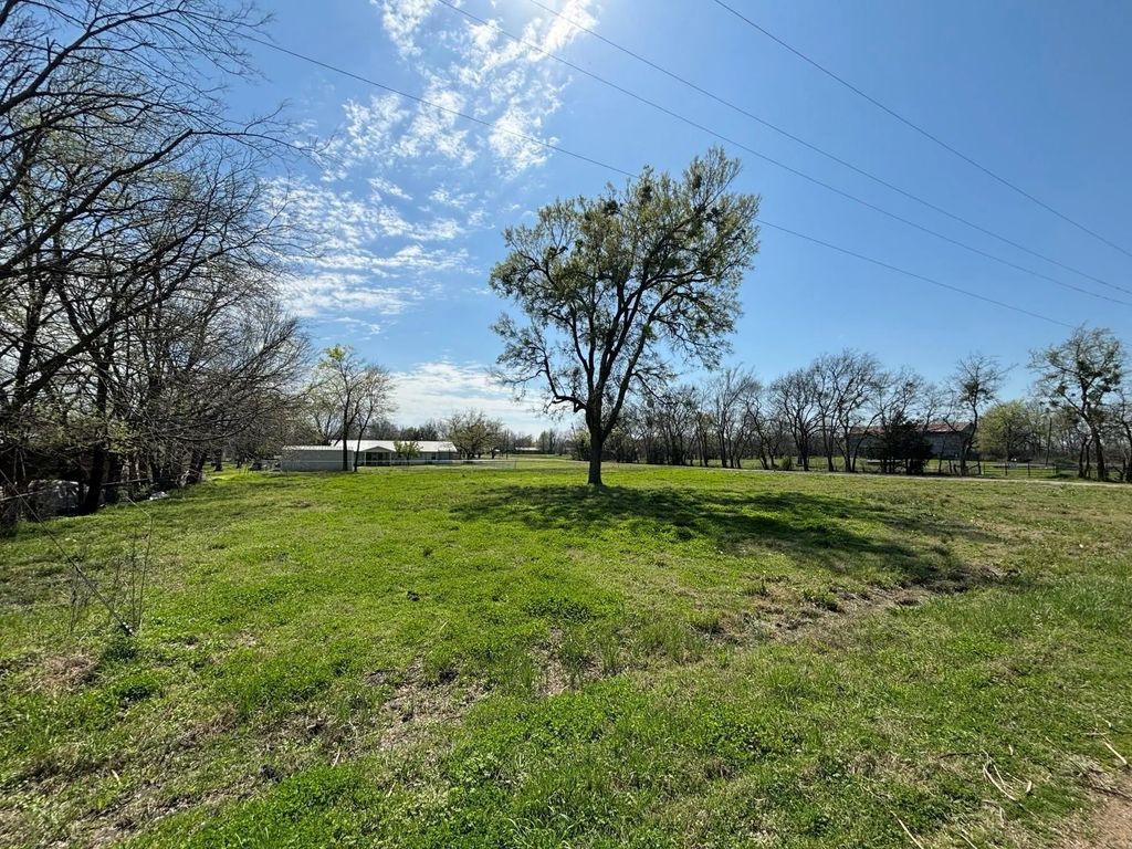 99 Sherman Avenue, Cooper