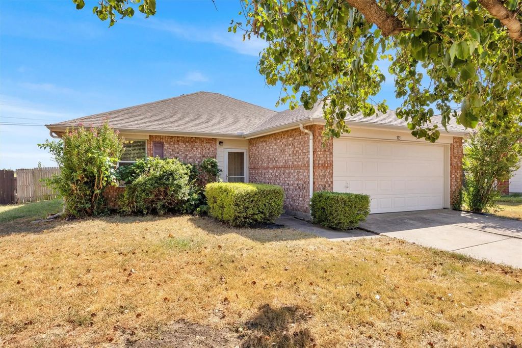 103 Charleston Drive, Anna