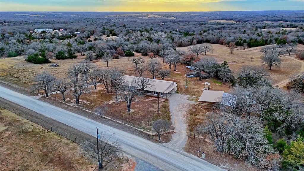 584 W Alamo Road, Bowie