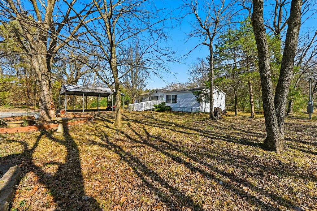 227 Sheryl Lane, Denison