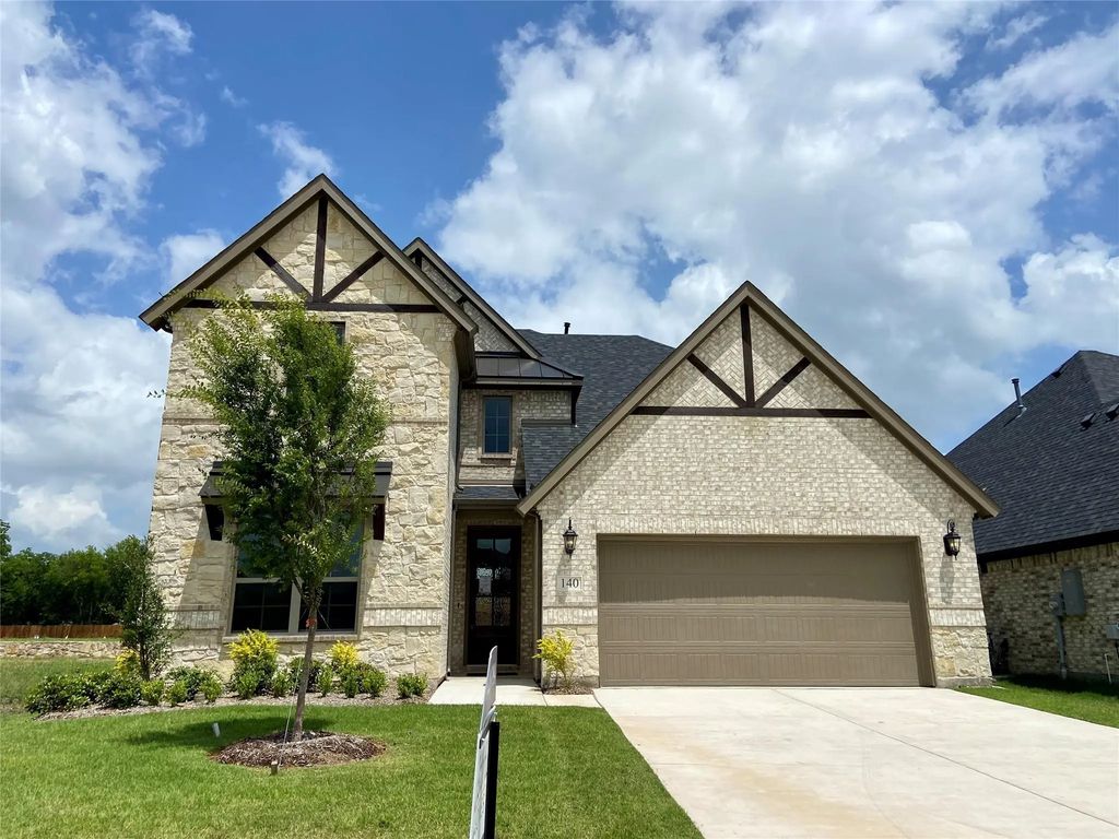 140 Kenilworth Lane, Greenville