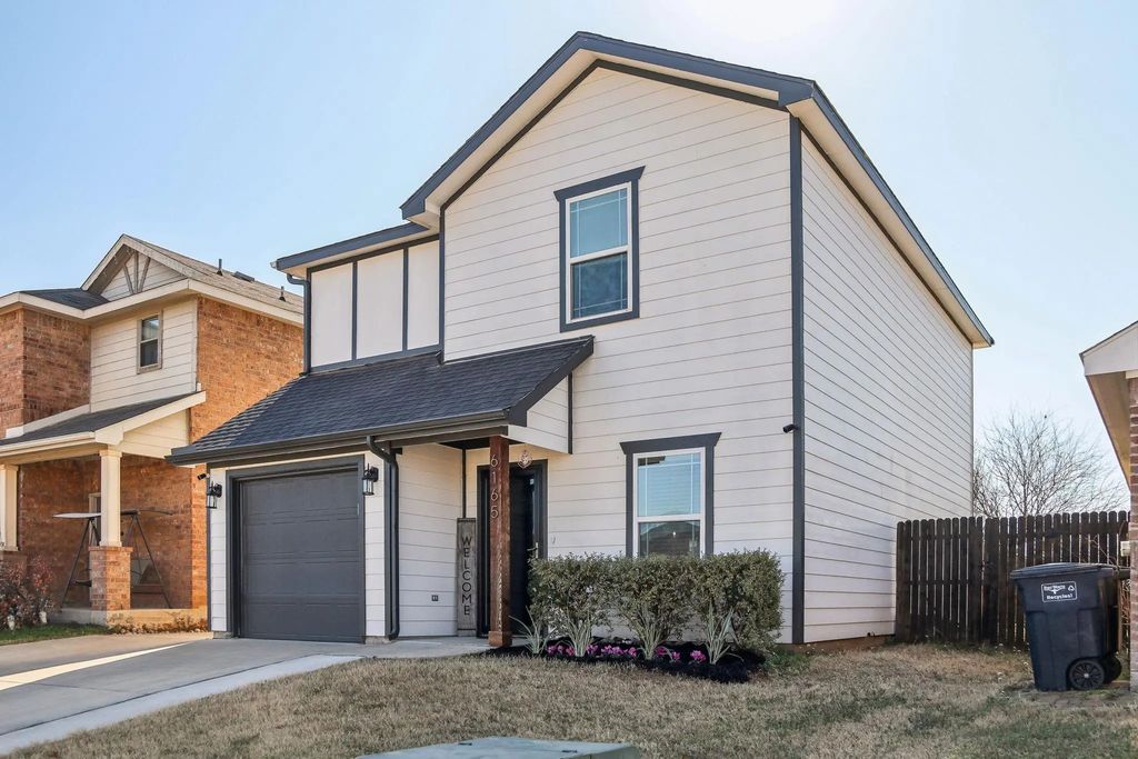 6165 River Pointe Drive, Fort Worth