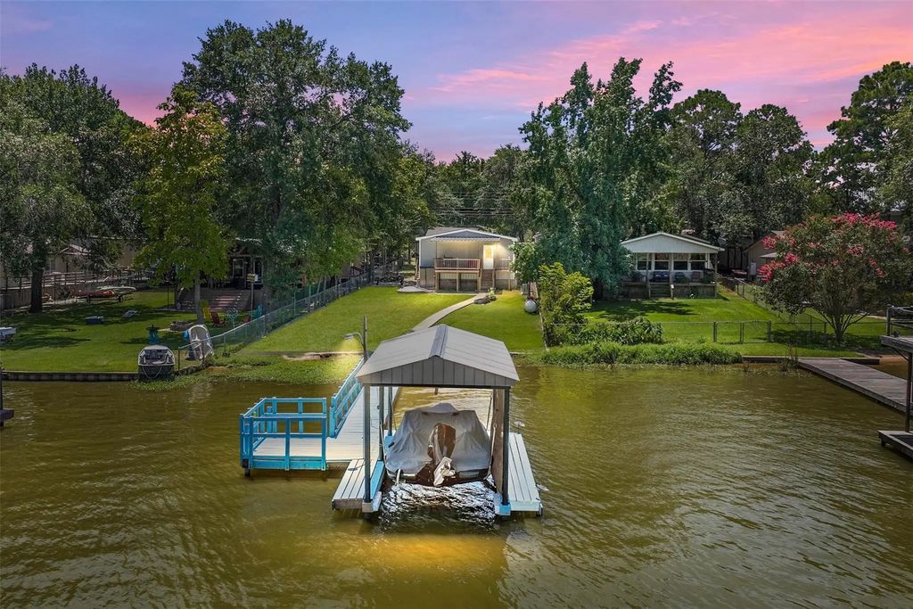 136 Thunderbird Drive, Mabank