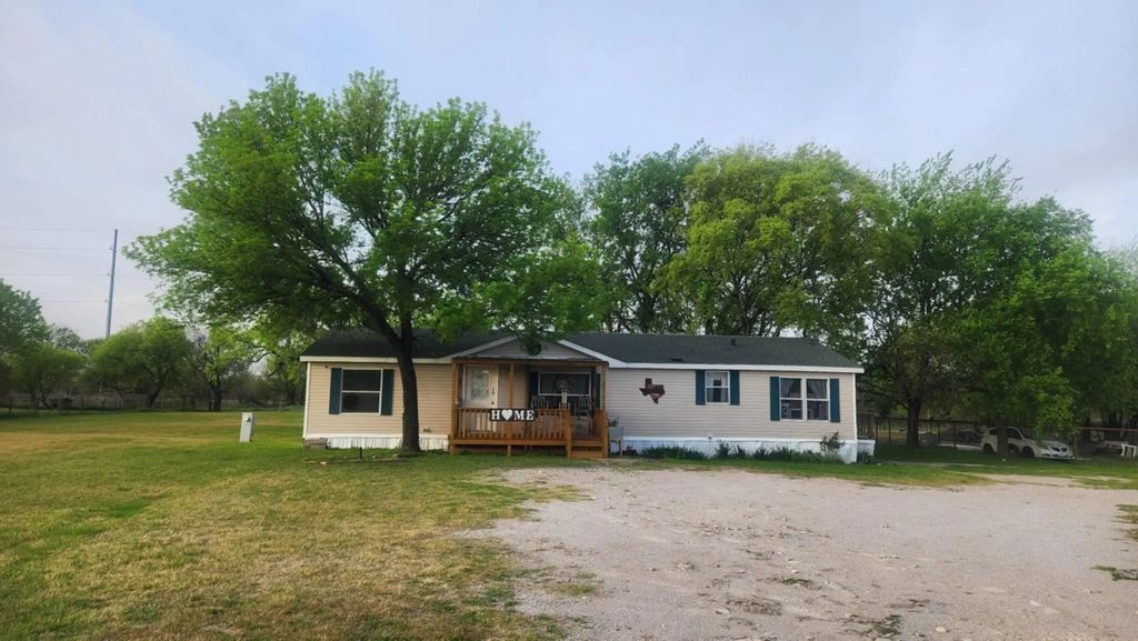 7241 S I-45 Road, Alma